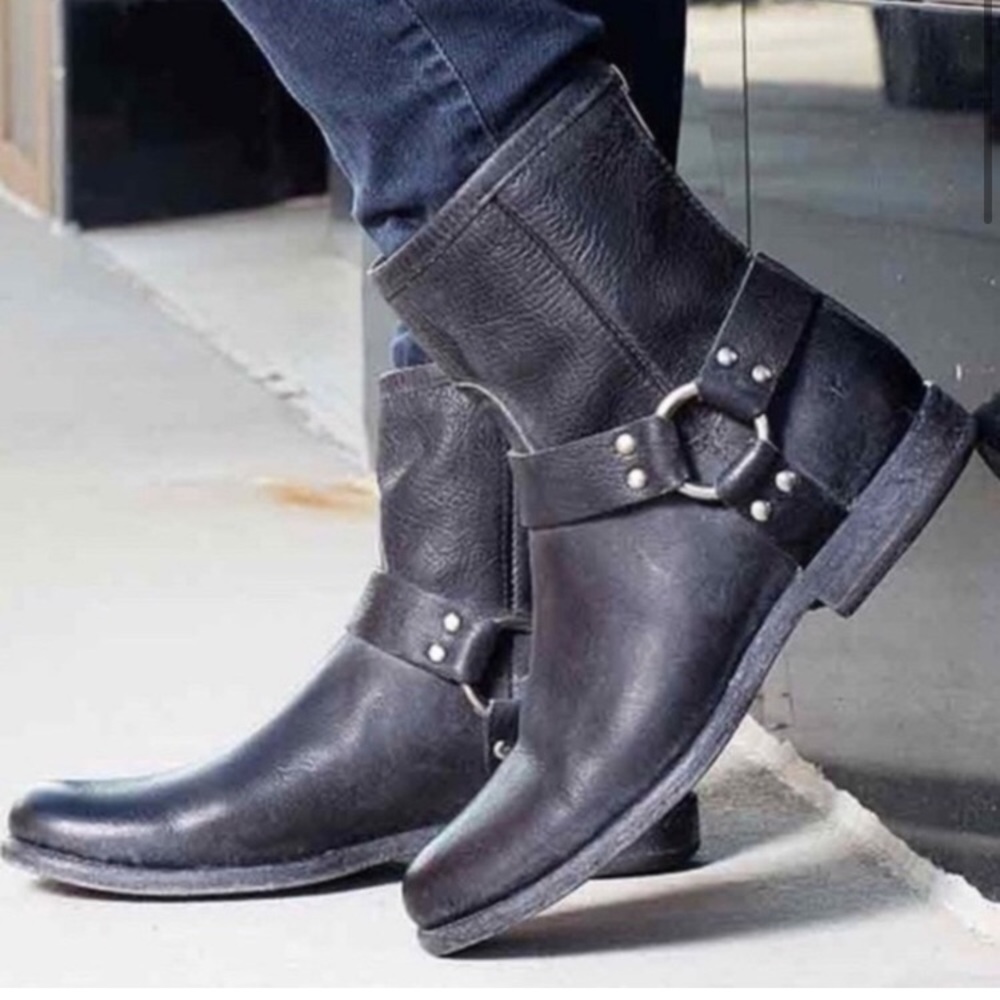 Frye Phillip Harness Short black leather size 9